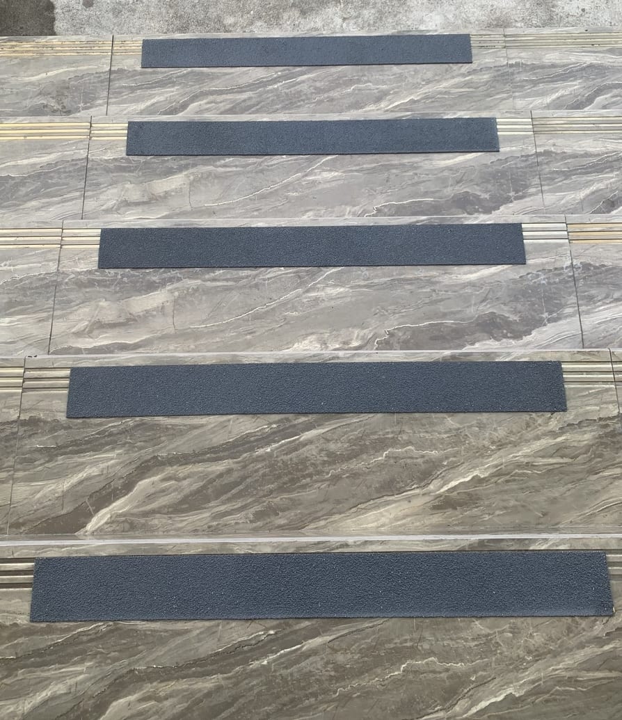 Miếng dán chống trượt 