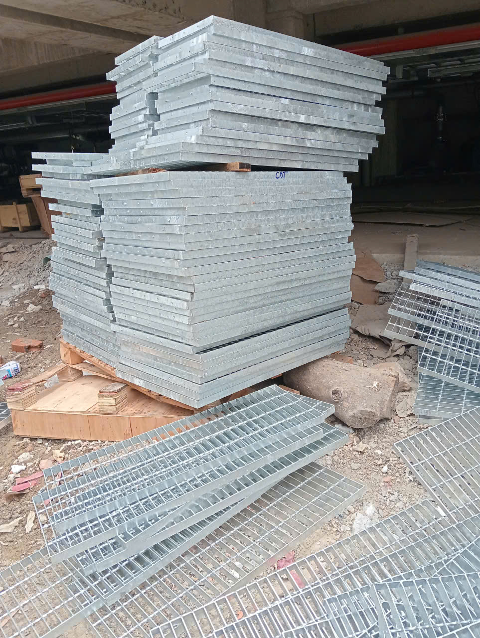 Cung-cấp-tấm-sàn-grating-thép-mạ-kẽm-tại-Khu-kinh-tế-Nghi-Sơn-Thanh-Hóa